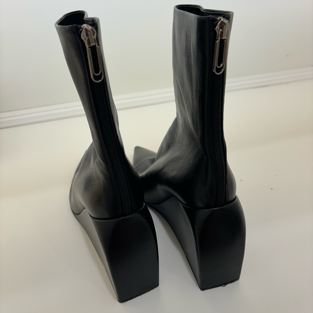 Off white booties